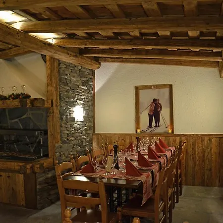 La Cambuse ホテル 3*