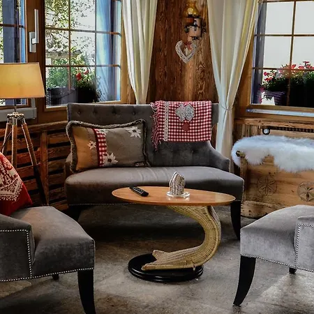 Hotel La Cambuse Les Collons