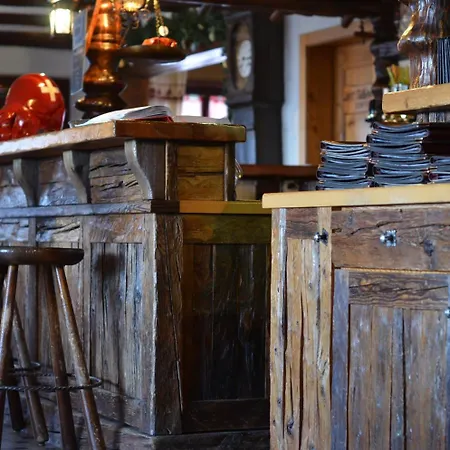 호텔 La Cambuse 3*